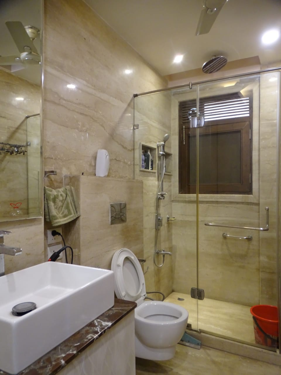 Builder Floor Available for Sale in New Friends Colony