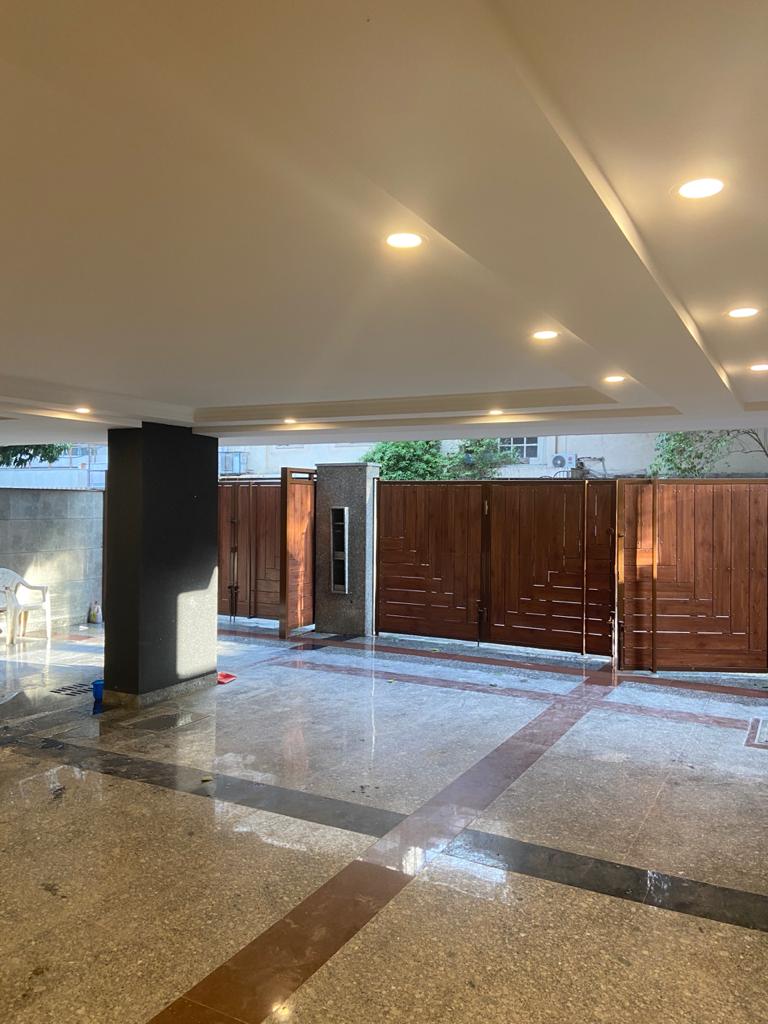 4BHK Builder Floor Available For Rent in Defence Colony